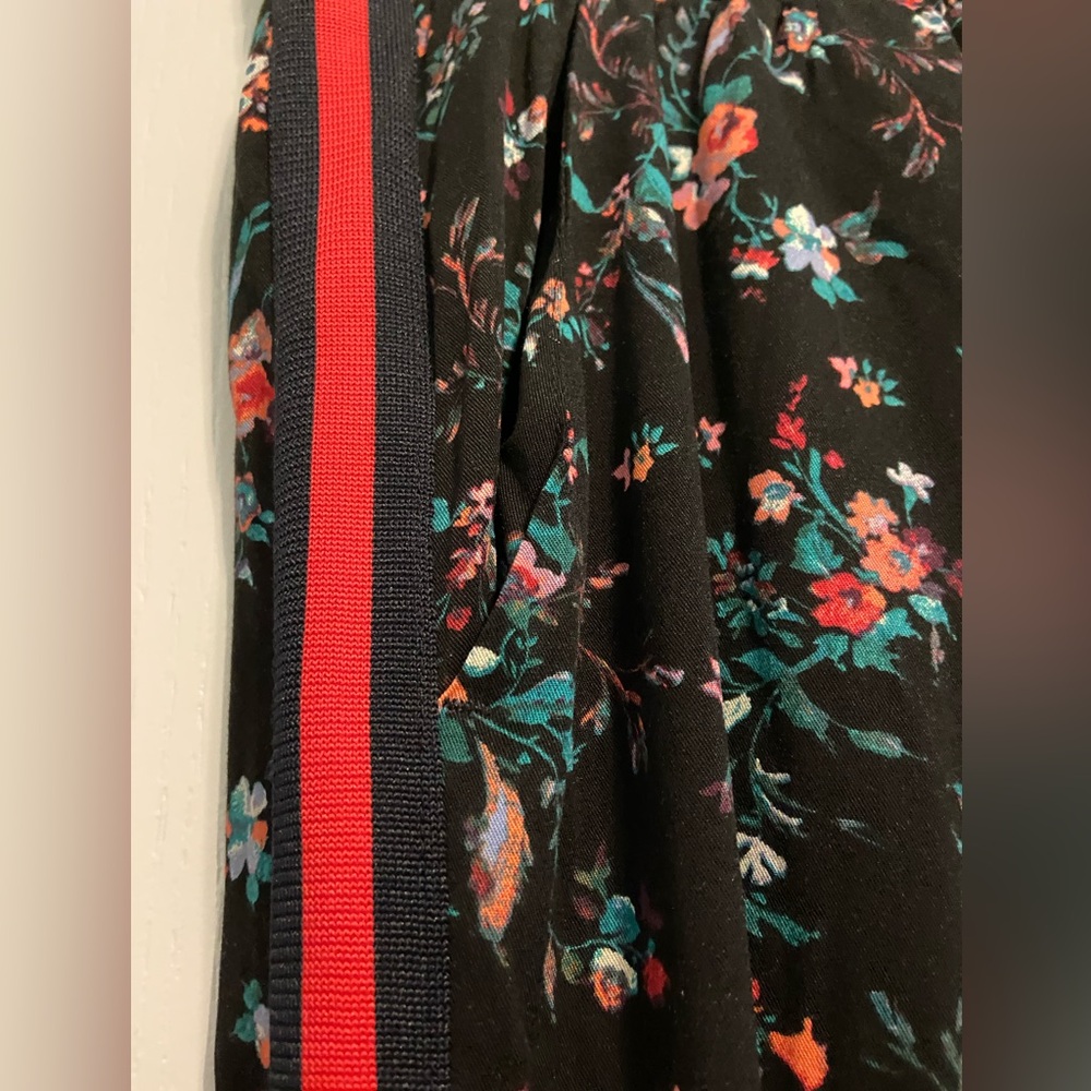 DU JOUR Floral Black Pants - Picture 3 of 5